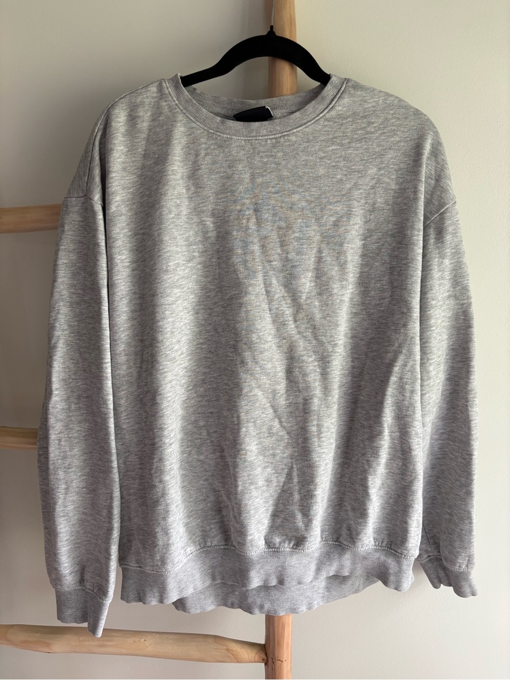 H&M Light Grey Crewneck Sweatshirt